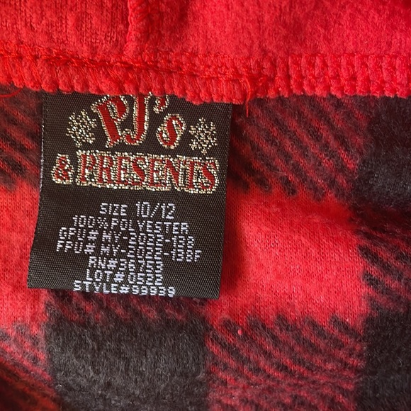 + nwot + PJS & PRESENTS Rudolph PJ’s - Picture 4 of 4